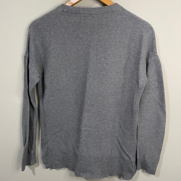 J. Crew Factory Gray Women's Long Sleeve Crewneck Sweater Size Small - Picture 3 of 10